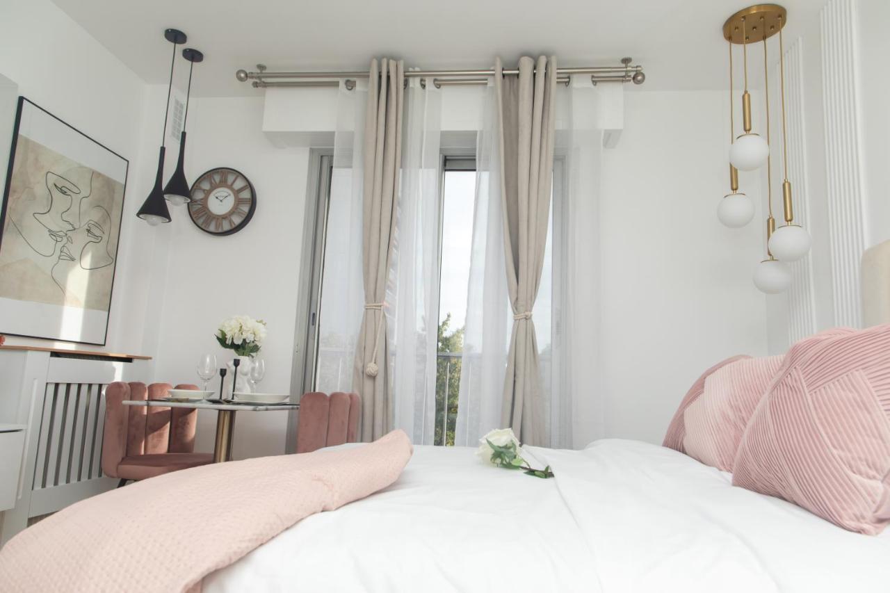 Paris' Premium Romantic Studio Exterior foto